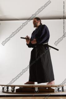 standing samurai with sword yasuke 04c